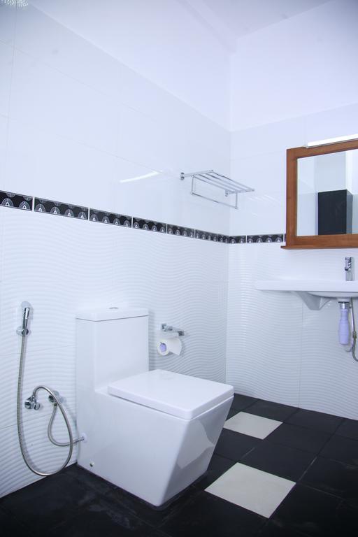 Samwill Holiday Resort Kataragama Room photo