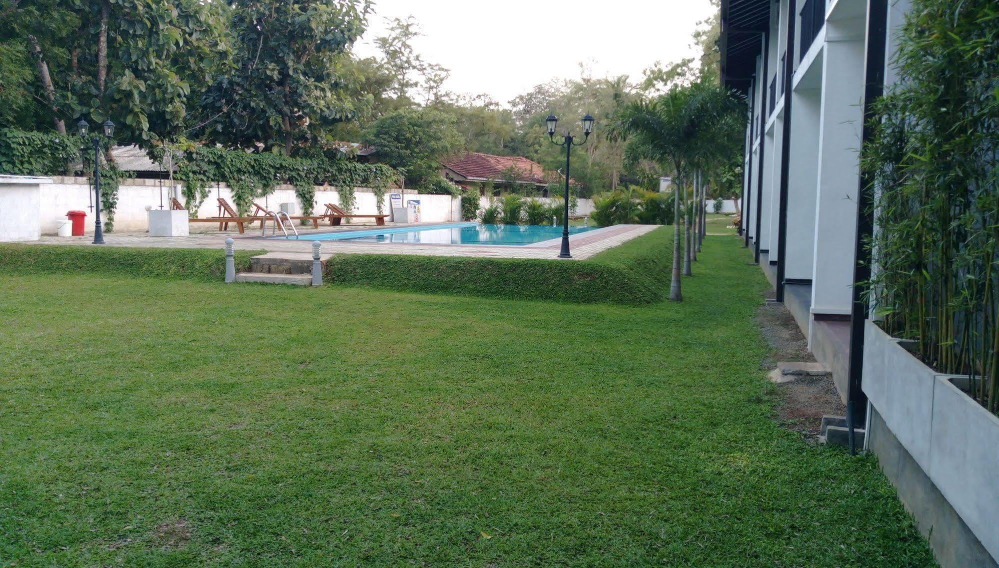 Samwill Holiday Resort Kataragama Exterior photo